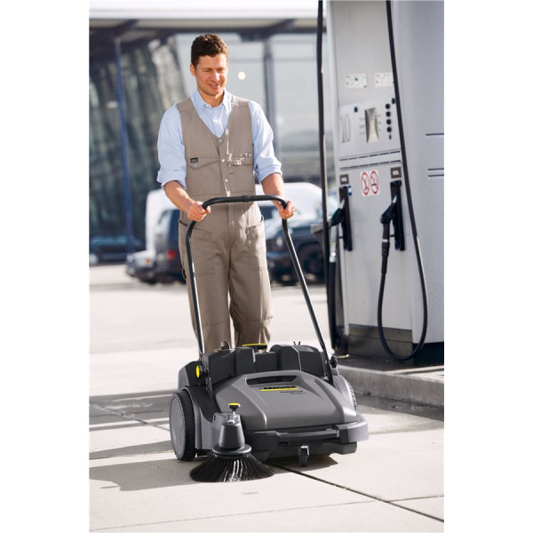 Подметальная машина Karcher KM 70/30 C Bp Pack